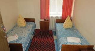Гостиница Мариинский Малышева Двухместный номер эконом-класса с 2 отдельными кроватями-13
