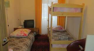 Гостиница Мариинский Малышева Двухместный номер эконом-класса с 2 отдельными кроватями-6